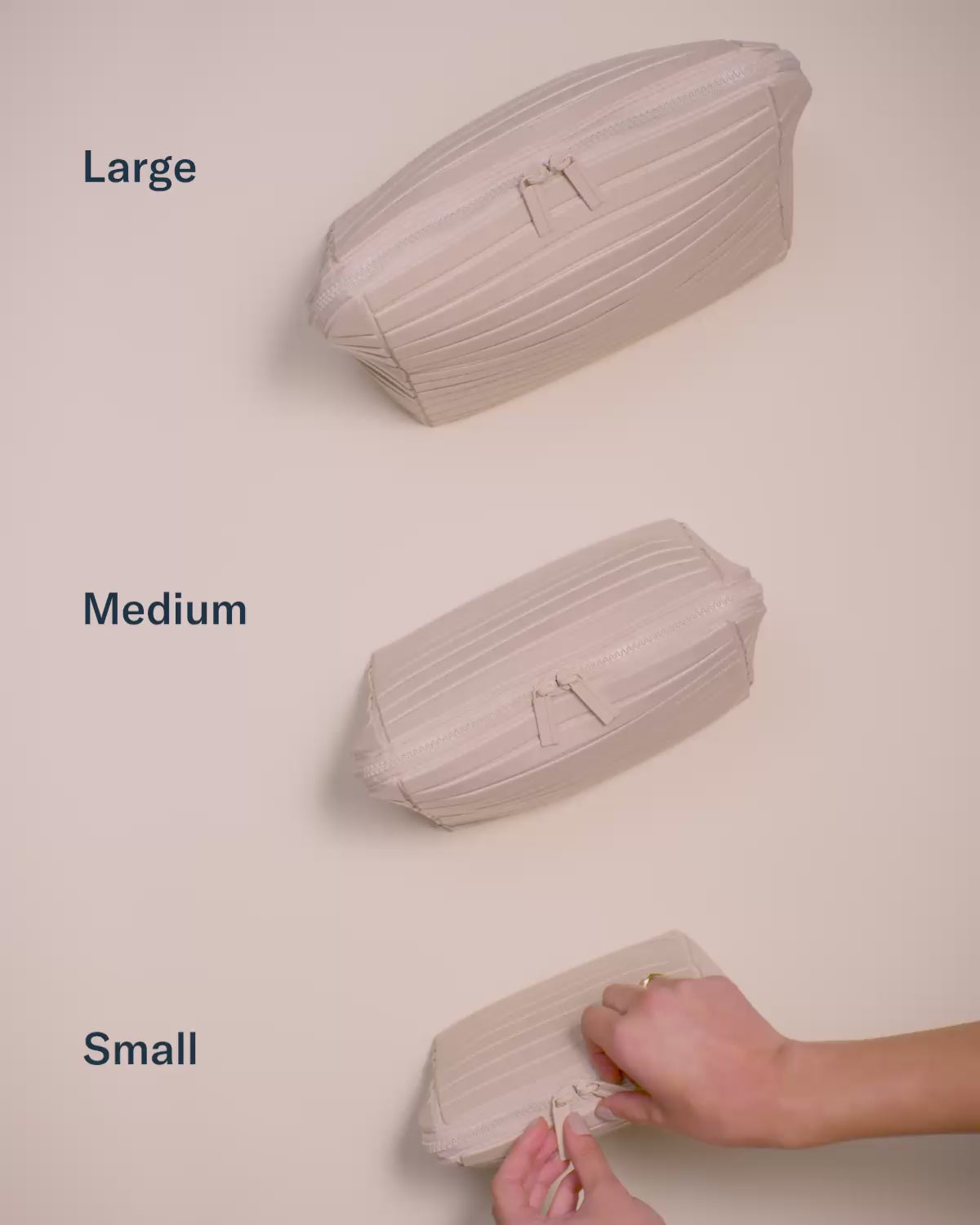 Small, Medium, and Large Travellers. Specifications on product page.